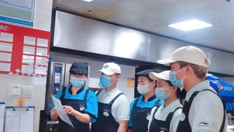 行业现状：市场细分，品牌众多